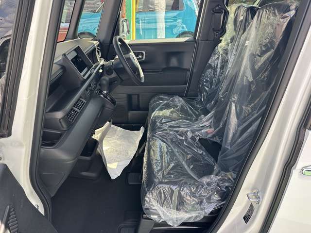 ホンダ Ｎ　ＢＯＸ カスタム ６６０ R8年 (東海) 99