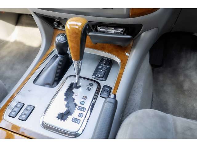 トヨタ ランドクルーザーバン ４．２ ＶＸリミテッド Ｇセレクション ディーゼルターボ ４ＷＤ H17年 () 99