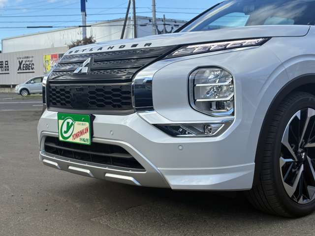 三菱 アウトランダーＰＨＥＶ ＰＨＥＶ ２．４ Ｐ ４ＷＤ R4年 (北海道) 99