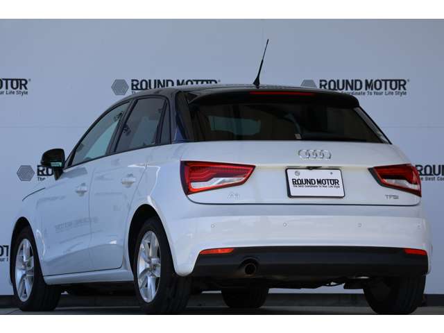 アウディ Ａ１　スポーツバック １．０　ＴＦＳＩ H30年 (近畿) 99