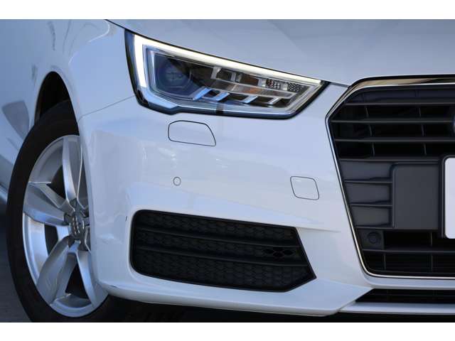 アウディ Ａ１　スポーツバック １．０　ＴＦＳＩ H30年 (近畿) 99