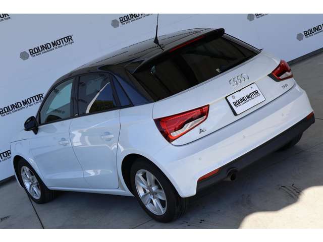 アウディ Ａ１　スポーツバック １．０　ＴＦＳＩ H30年 (近畿) 99
