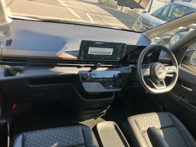 日産 セレナ １．４ Ｅ－４ＯＲＣＥ ハイウェイスターＶ ４ＷＤ R7年 (関東) 99