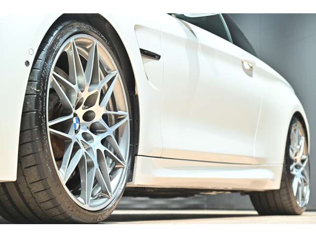 ＢＭＷ Ｍ４カブリオレ コンペティション Ｍ ＤＣＴ ドライブロジック R1年 (関東) 99