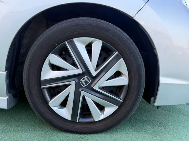 ホンダ シャトル １．５ ハイブリッド Ｘ H27年 (近畿) 99