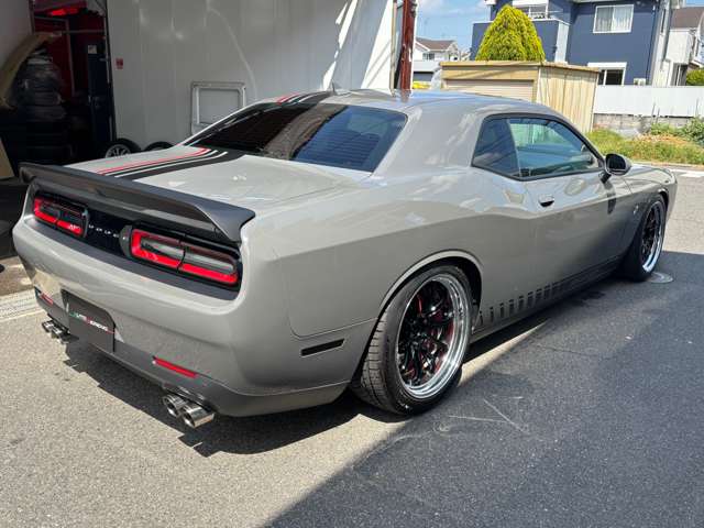 ダッジ チャレンジャー ３９２ ＨＥＭＩ スキャットパック シェイカー H30年 (近畿) 99