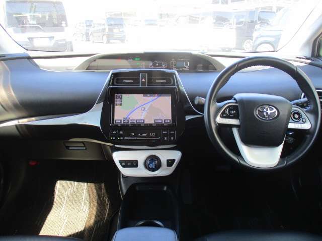 トヨタ プリウス １．８ Ｓ ツーリングセレクション H30年 (中国) 99