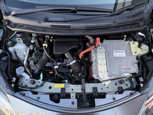 日産 ノート １．２ Ｅ－ＰＯＷＥＲ メダリスト H29年 (近畿) 99