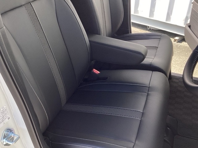 ホンダ Ｎ　ＢＯＸ カスタム ６６０ ターボ コーディネートスタイル ２トーン R8年 (近畿) 99