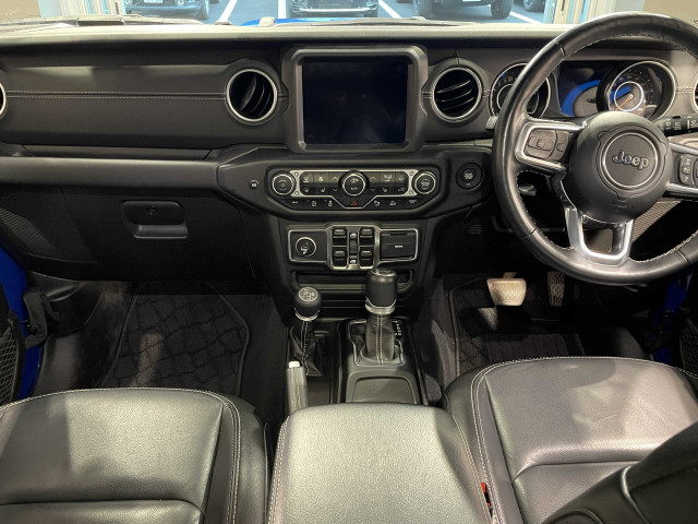 ジープ ラングラー　アンリミテッド アンリミテッド サハラ スカイワンタッチパワートップ ４ＷＤ R3年 (関東) 99