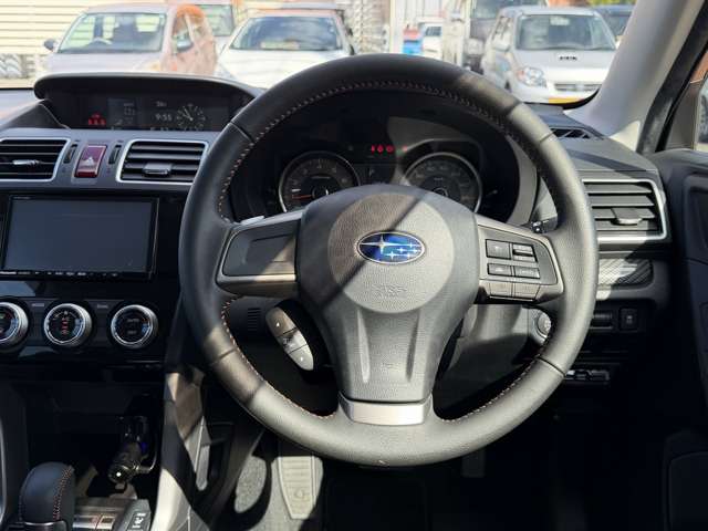 スバル フォレスター ２．０ エックスブレイク ４ＷＤ H27年 (東海) 99