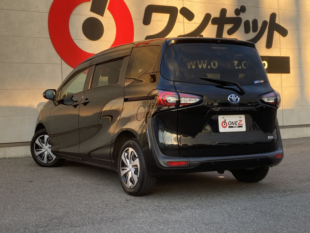 トヨタ シエンタ　ハイブリッド ハイブリッド １．５ Ｇ クエロ R4年 (四国) 99