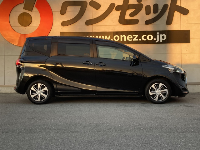 トヨタ シエンタ　ハイブリッド ハイブリッド １．５ Ｇ クエロ R4年 (四国) 99