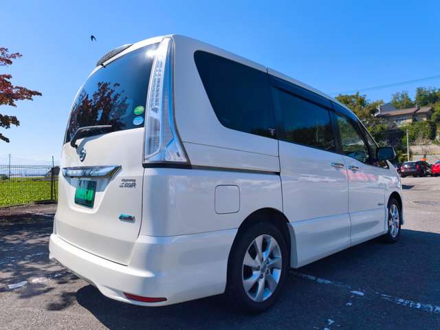 日産 セレナ ２．０ ハイウェイスター Ｓ－ＨＹＢＲＩＤ H25年 () 99