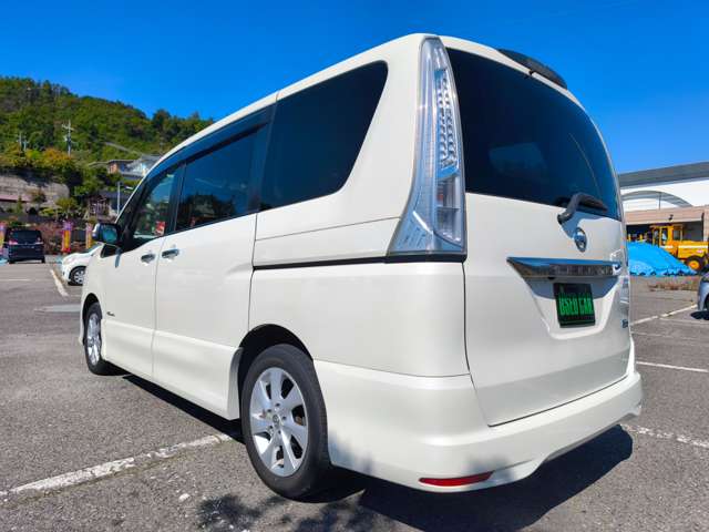 日産 セレナ ２．０ ハイウェイスター Ｓ－ＨＹＢＲＩＤ H25年 () 99