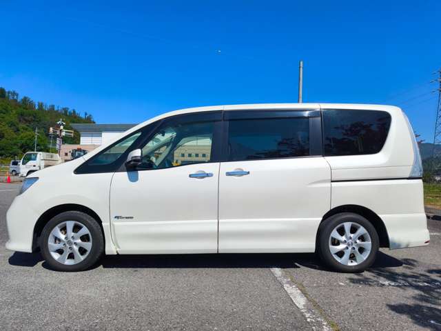 日産 セレナ ２．０ ハイウェイスター Ｓ－ＨＹＢＲＩＤ H25年 () 99