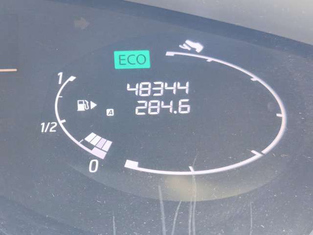 日産 セレナ ２．０ ハイウェイスター Ｓ－ＨＹＢＲＩＤ H25年 () 99