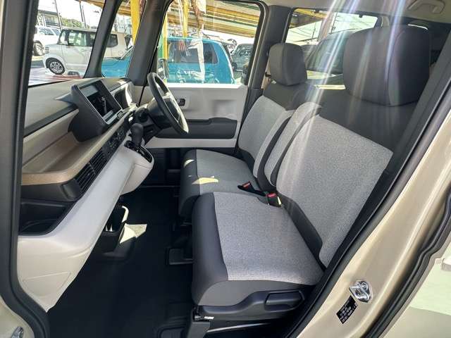 ホンダ Ｎ　ＢＯＸ ６６０ ファッションスタイル ２トーン R8年 (東海) 99