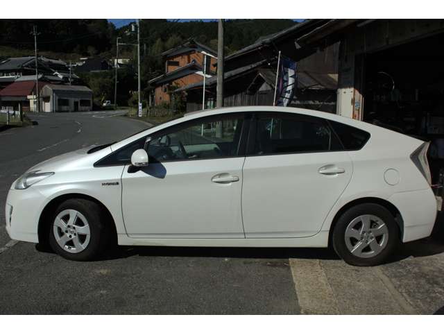 トヨタ プリウス １．８ Ｓ H23年 (近畿) 99