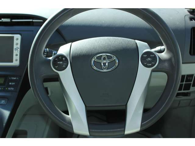 トヨタ プリウス １．８ Ｓ H23年 (近畿) 99
