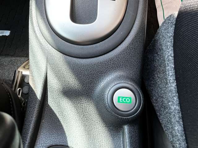 日産 ノート １．２ Ｘ ＤＩＧ－Ｓ H25年 (関東) 99