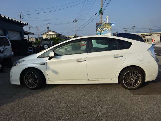 トヨタ プリウスＰＨＶ １．８ Ｇ H25年 (甲信越・北陸) 99