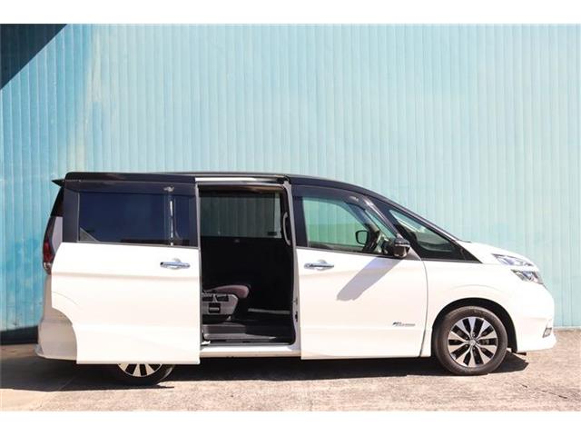 日産 セレナ ２．０ ハイウェイスター Ｖセレクション H30年 (四国) 99