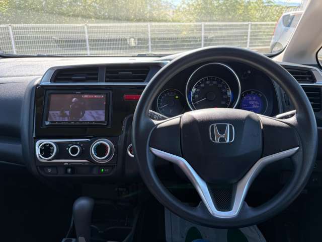 ホンダ フィット １．３ １３Ｇ Ｆパッケージ H25年 (四国) 99
