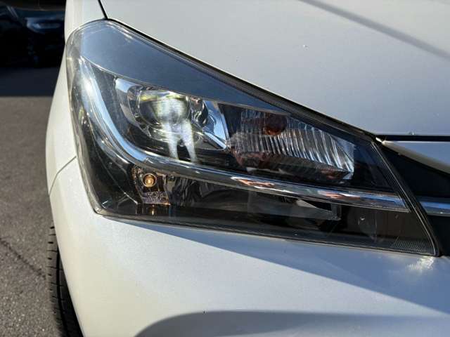 トヨタ ヴィッツ １．３ Ｆ ＬＥＤエディション H28年 (近畿) 99