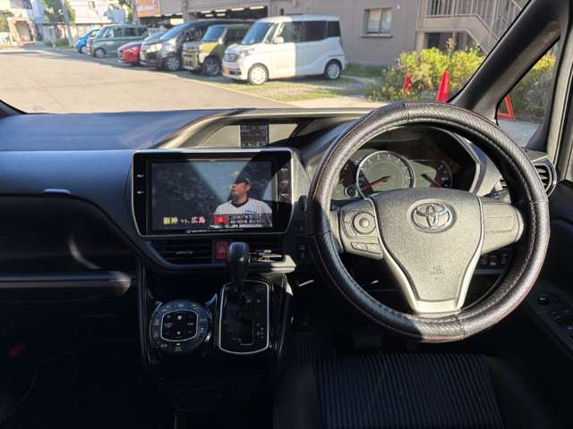 トヨタ ヴォクシー ２．０ ＺＳ 煌ＩＩ H28年 (近畿) 99