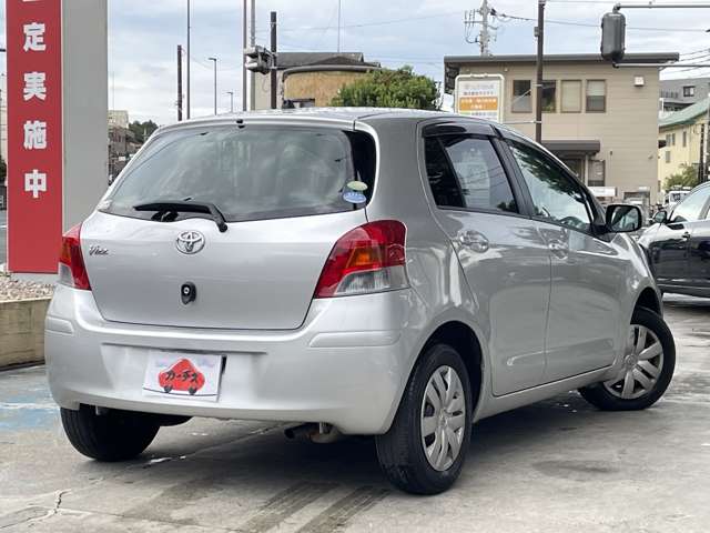 トヨタ ヴィッツ １．０ Ｆ H22年 (関東) 99