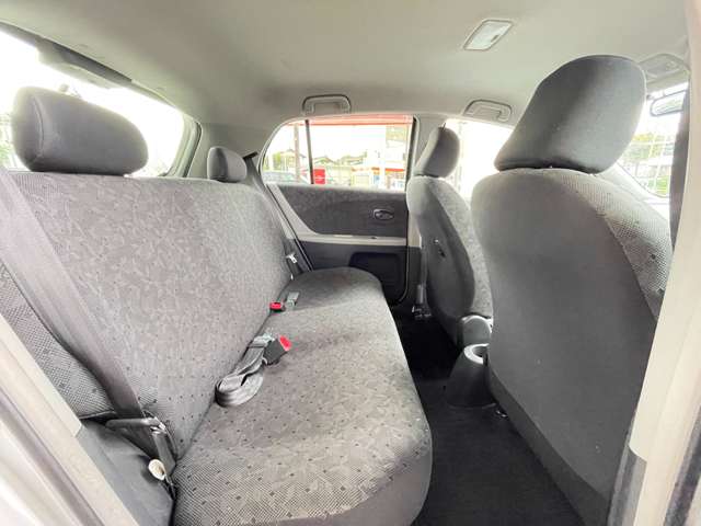 トヨタ ヴィッツ １．０ Ｆ H22年 (関東) 99
