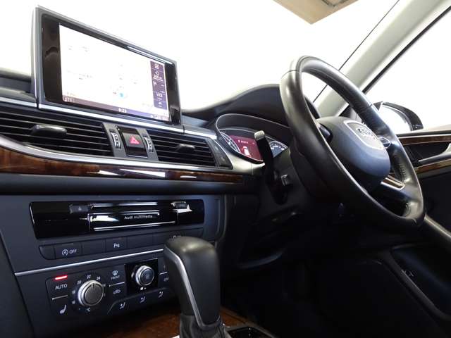 アウディ Ａ６　アバント ２．０ ＴＦＳＩ クワトロ ４ＷＤ H28年 (関東) 99