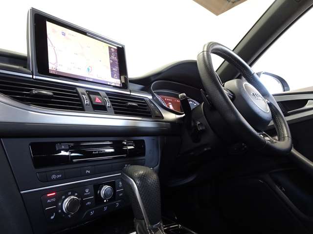 アウディ Ａ６　アバント ２．０ ＴＦＳＩ クワトロ Ｓラインパッケージ ４ＷＤ H27年 (関東) 99