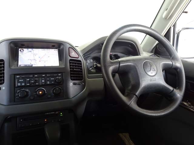 三菱 パジェロ ３．０ ロング ＺＲ ４ＷＤ H16年 (関東) 99