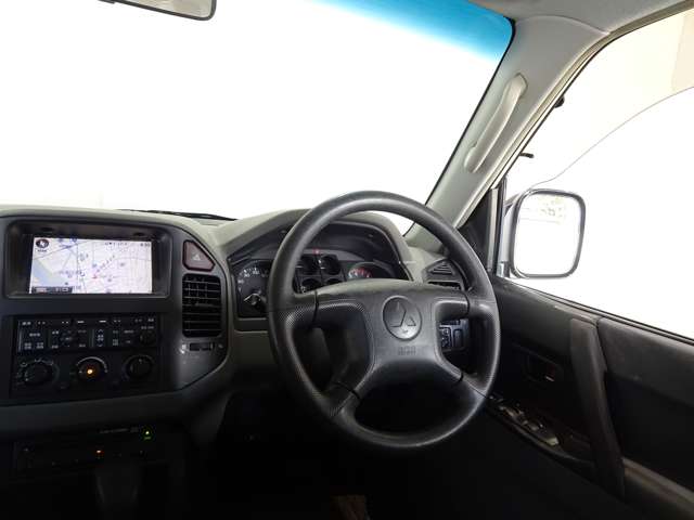 三菱 パジェロ ３．０ ロング ＺＲ ４ＷＤ H16年 (関東) 99