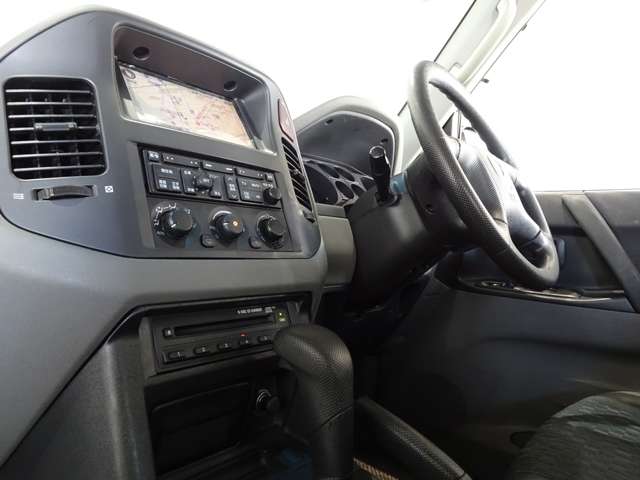 三菱 パジェロ ３．０ ロング ＺＲ ４ＷＤ H16年 (関東) 99