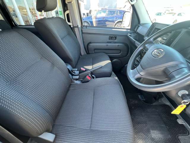 ダイハツ ハイゼットカーゴ ６６０ クルーズ ＳＡＩＩＩ ハイルーフ ４ＷＤ H30年 (東海) 99