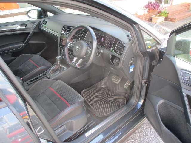 フォルクスワーゲン ゴルフ ＧＴＩ　パフォーマンス H29年 () 99