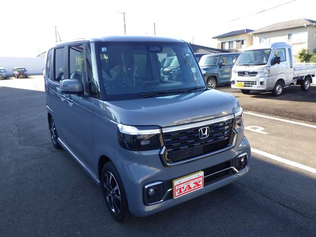 ホンダ Ｎ　ＢＯＸ カスタム ６６０ コーディネートスタイル モノトーン R8年 (九州・沖縄) 99