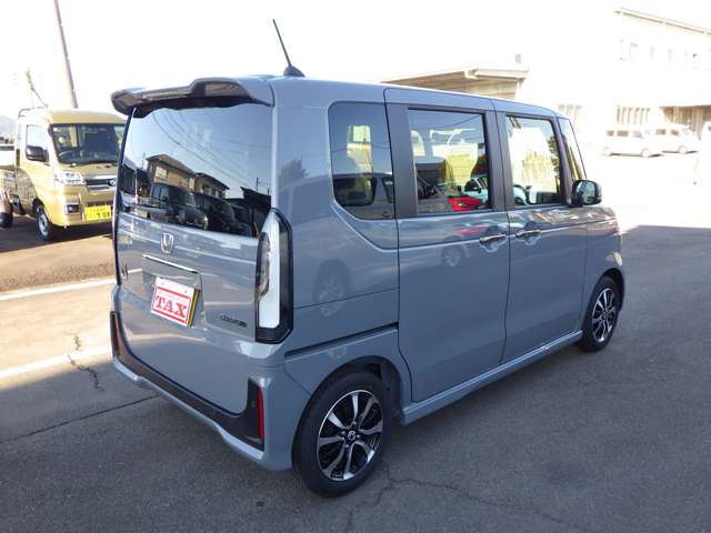 ホンダ Ｎ　ＢＯＸ カスタム ６６０ コーディネートスタイル モノトーン R8年 (九州・沖縄) 99