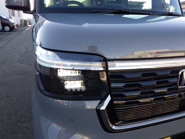 ホンダ Ｎ　ＢＯＸ カスタム ６６０ コーディネートスタイル モノトーン R8年 (九州・沖縄) 99