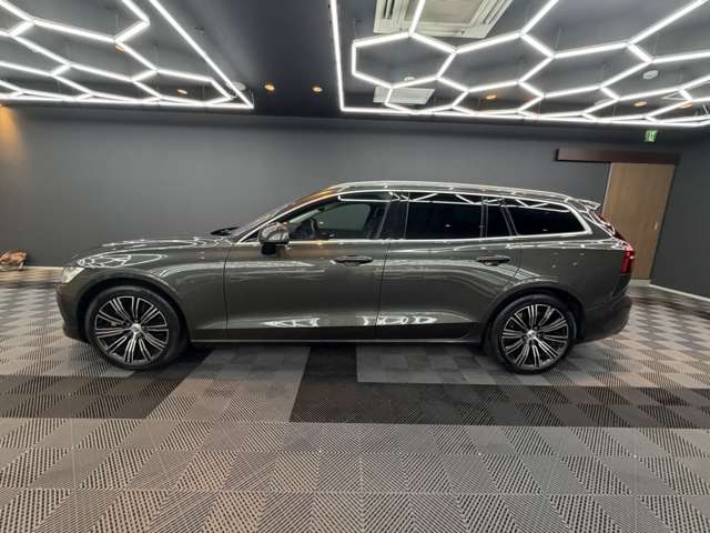 ボルボ Ｖ６０ Ｔ５　インスクリプション R1年 (関東) 99