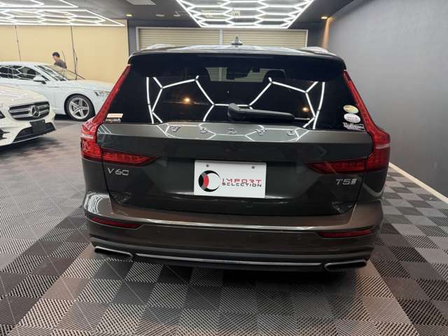 ボルボ Ｖ６０ Ｔ５　インスクリプション R1年 (関東) 99