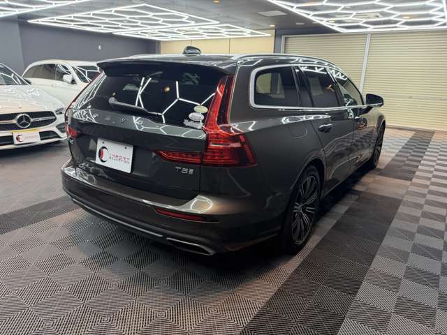 ボルボ Ｖ６０ Ｔ５　インスクリプション R1年 (関東) 99