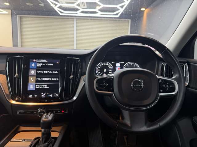 ボルボ Ｖ６０ Ｔ５　インスクリプション R1年 (関東) 99