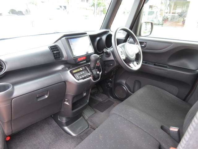 ホンダ Ｎ　ＢＯＸ ６６０ カスタムＧ ＳＳパッケージ H27年 () 99