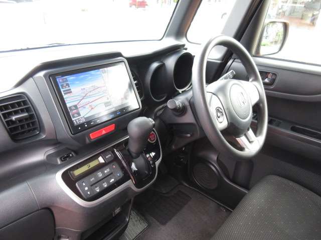 ホンダ Ｎ　ＢＯＸ ６６０ カスタムＧ ＳＳパッケージ H27年 () 99