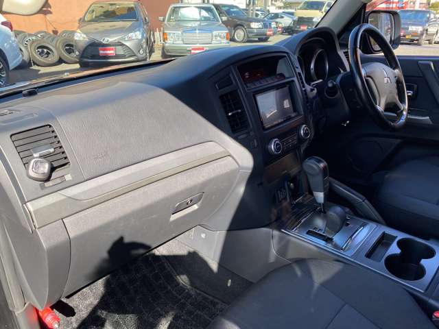 三菱 パジェロ ３．２ ロング エクシード ディーゼルターボ ４ＷＤ H26年 (東北) 99