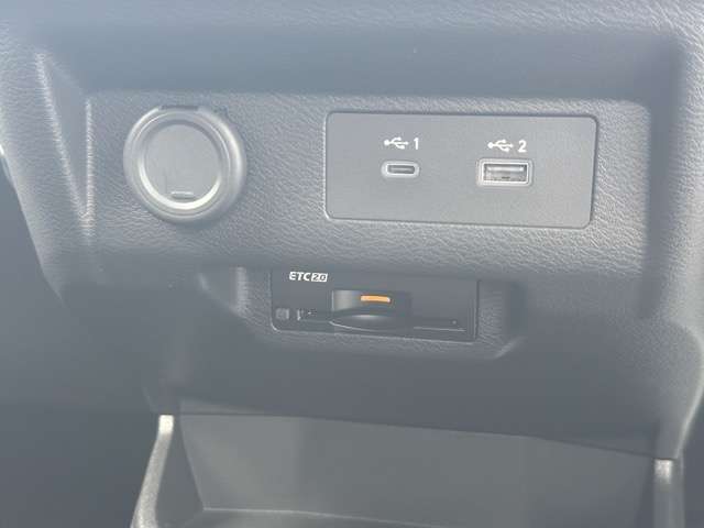 三菱 ｅＫクロス　ＥＶ Ｐ R4年 (東海) 99